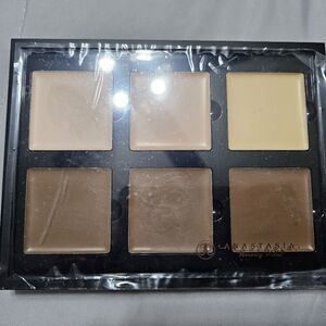 Anastasia beverly hills cream contour